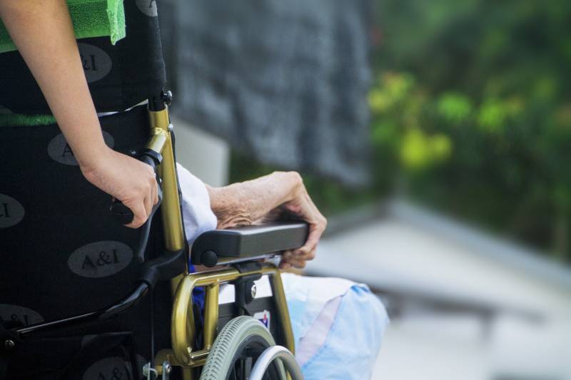 Accompagnement des personnes âgées, personnes handicapées et à mobilités reduites